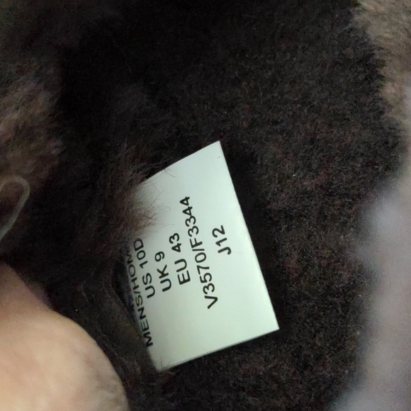 Cozy Men's Slippers / House Shoes, Size 10 - Brand New! - Picture 5 of 6